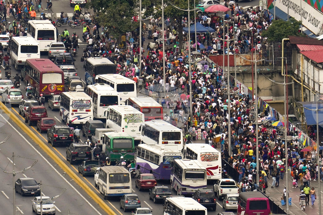 Инфлацията във Венецуела се е ускорила до 475 на сто през 2025 г.