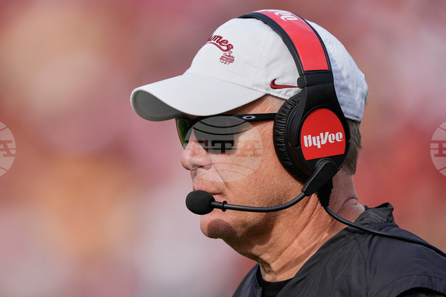 Iowa St Heacock Retires