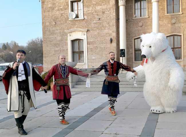 Ковачевци - тържествено запалване на коледната елха