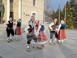 Ковачевци - тържествено запалване на коледната елха