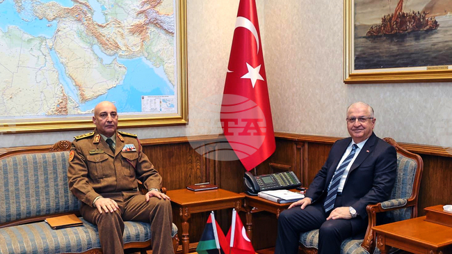 Намерени са останките на самолета с високопоставени либийски военни, чийто сигнал се изгуби в Турция, обяви турският вътрешен министър