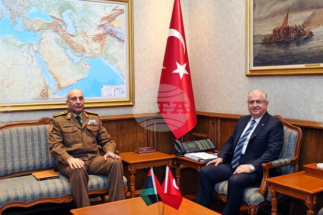 Заместник главен прокурор и четирима прокурори ще разследват инцидента с падналия самолет с либийски военни край Анкара 