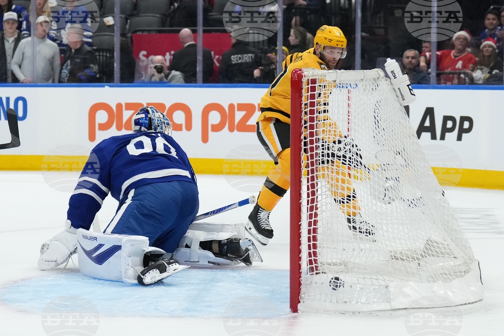 Penguins Maple Leafs Hockey