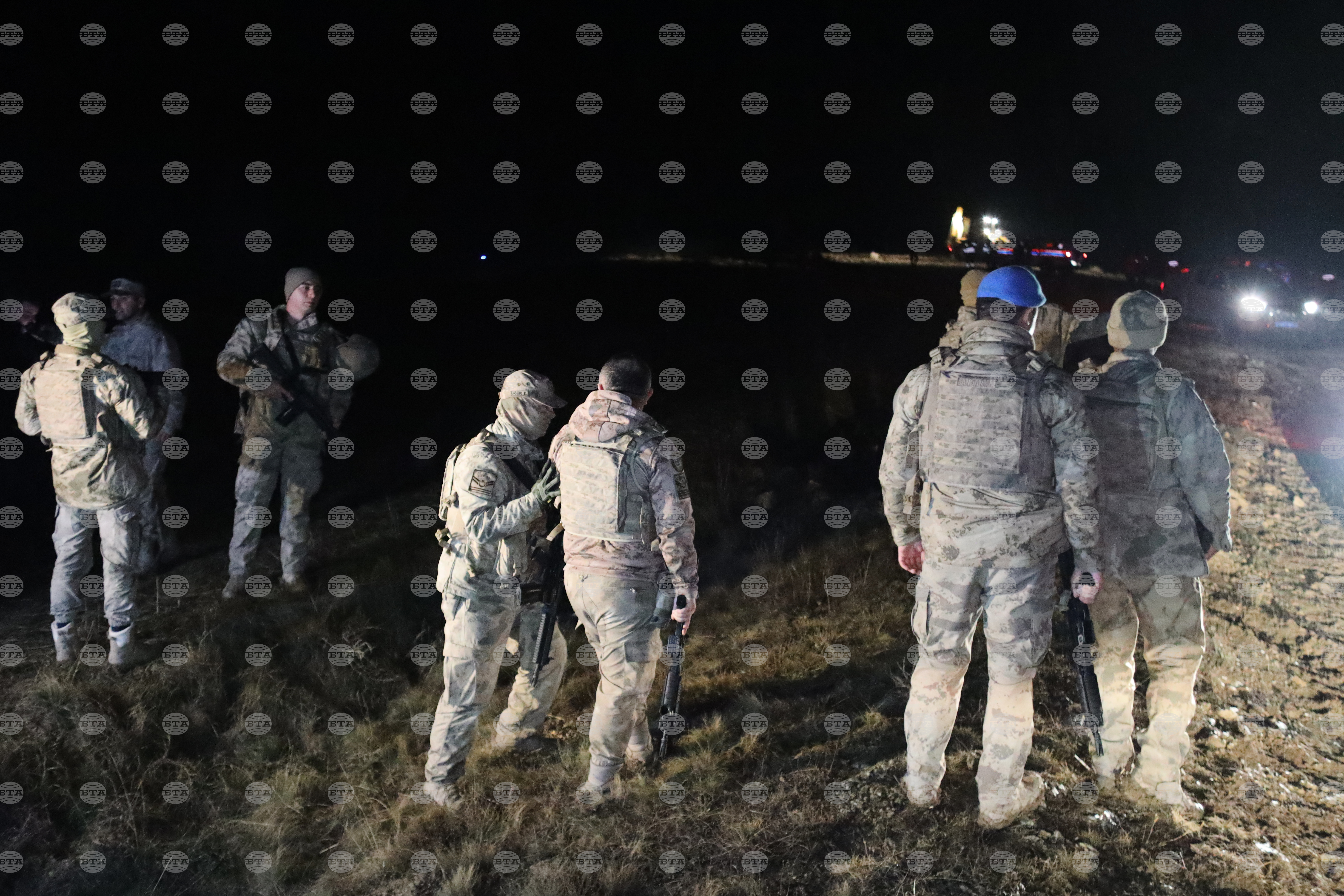 Падналият либийски самолет е информирал за електрическа повреда и е поискал аварийно кацане, съобщиха турските власти