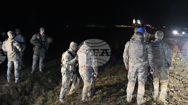 Падналият либийски самолет е информирал за електрическа повреда и е поискал аварийно кацане, съобщиха турските власти