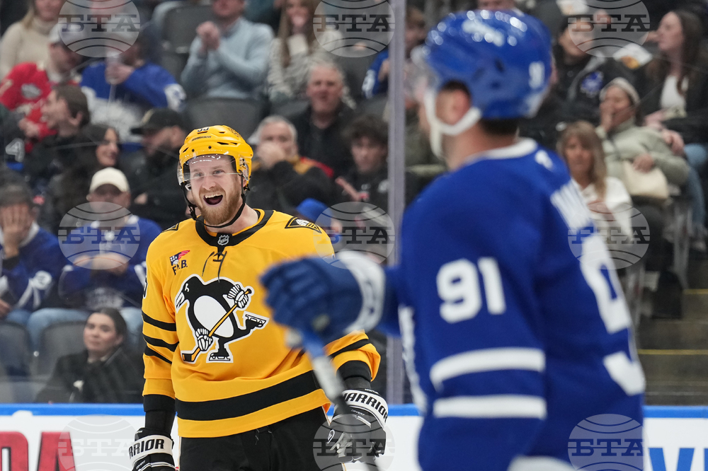 Penguins Maple Leafs Hockey