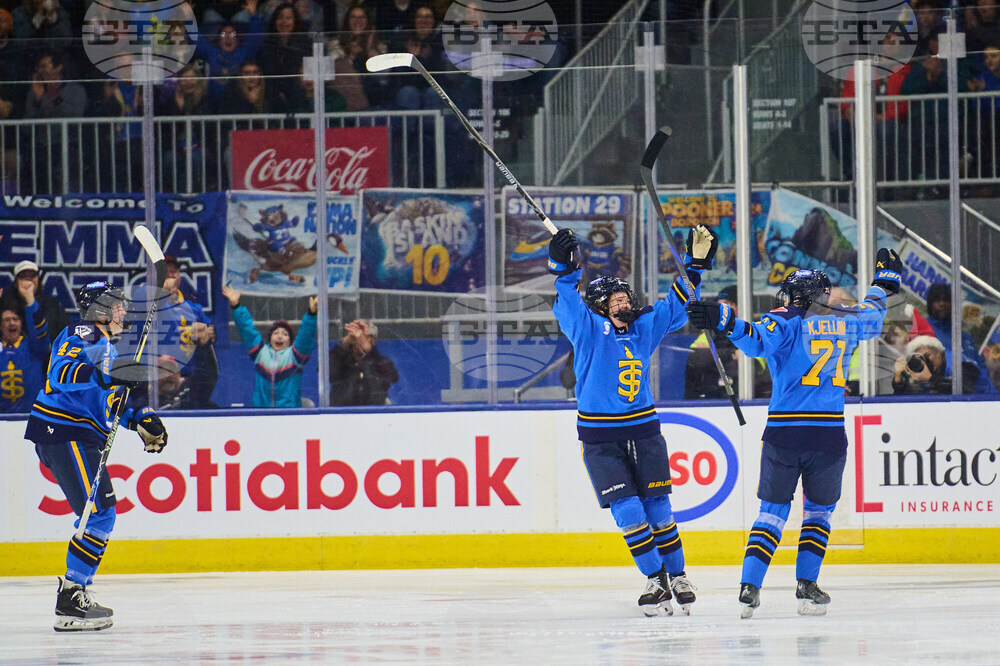 Charge Sceptres Hockey