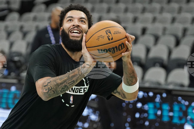 Thunder Spurs Basketball