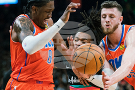 Thunder Spurs Basketball