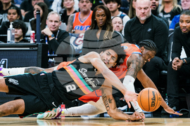 Thunder Spurs Basketball