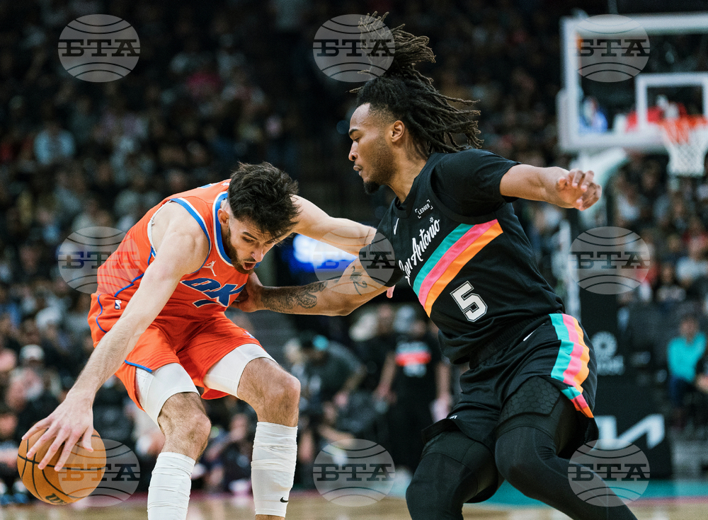 Thunder Spurs Basketball