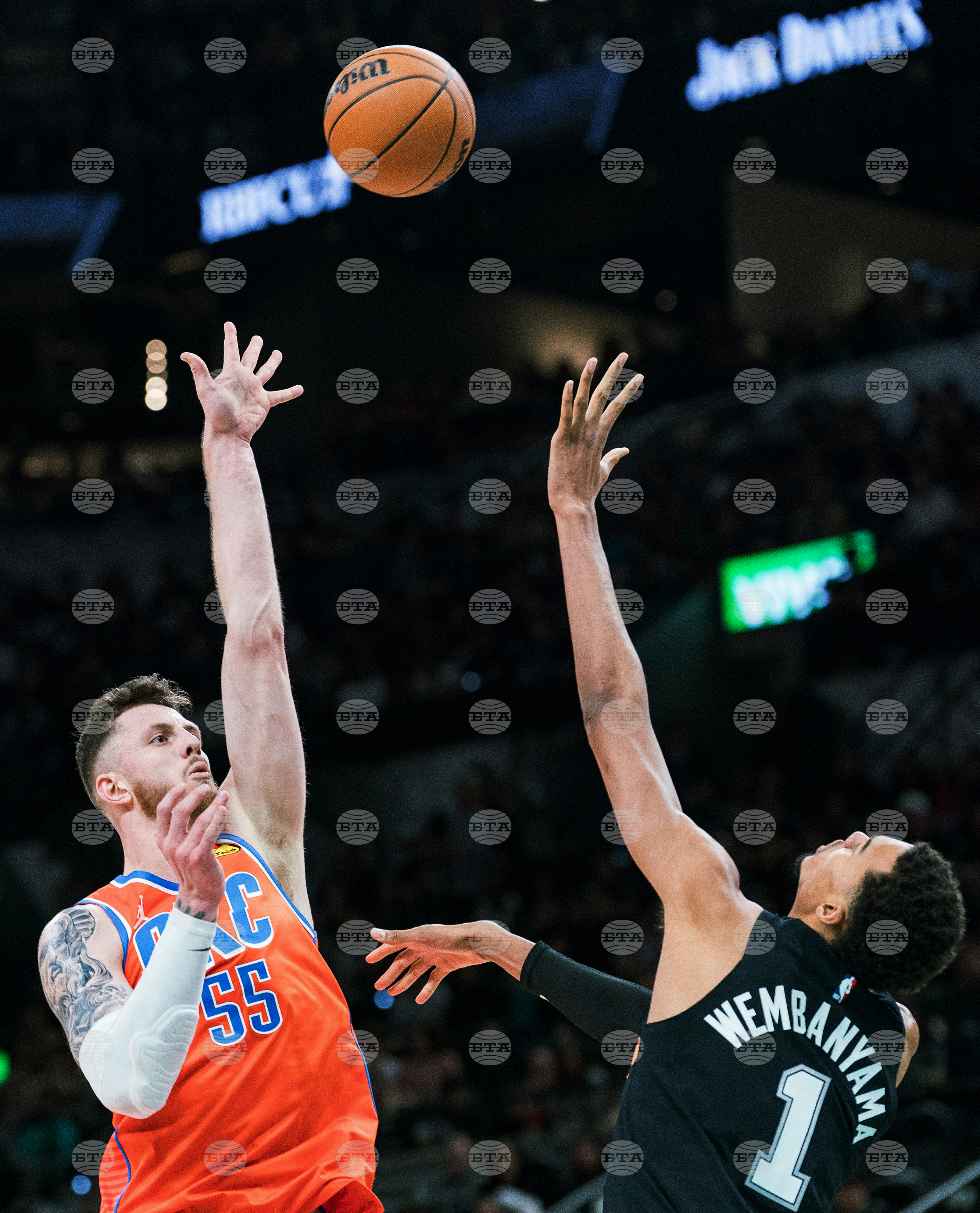 Thunder Spurs Basketball