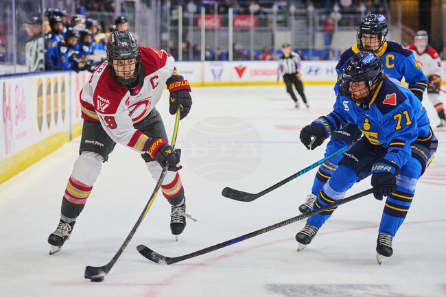 PWHL Charge Sceptres