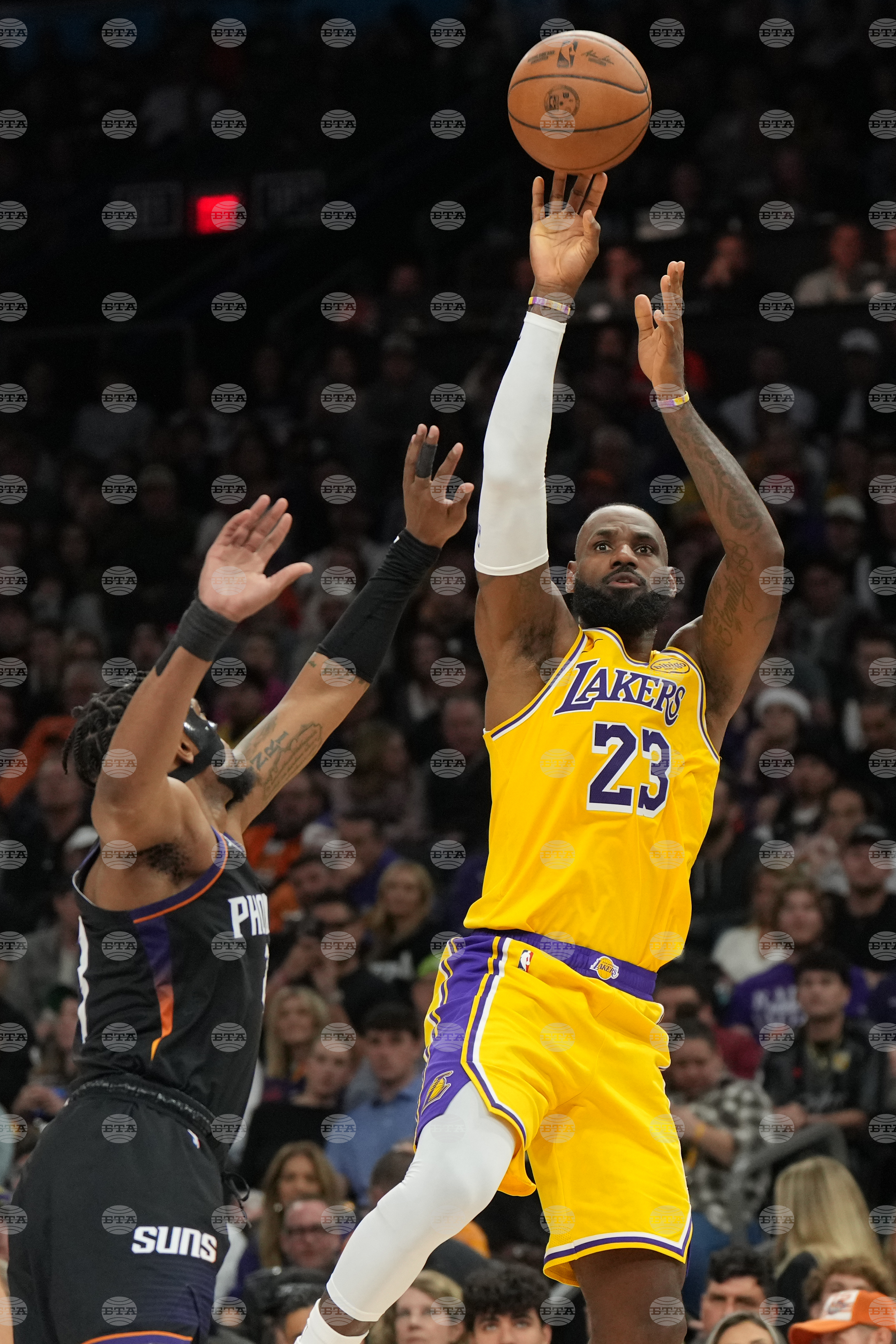 Lakers Suns Basketball