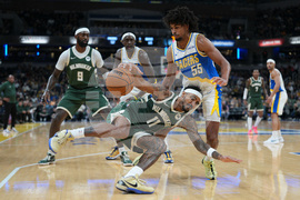 Bucks Pacers Basketball