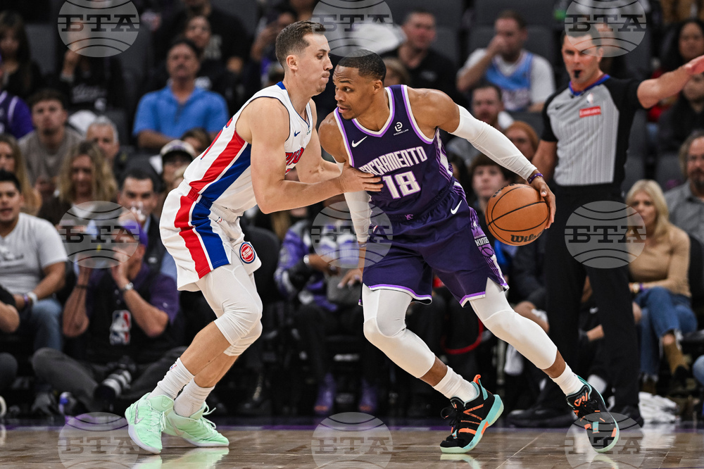 Pistons Kings Basketball