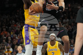 Lakers Suns Basketball