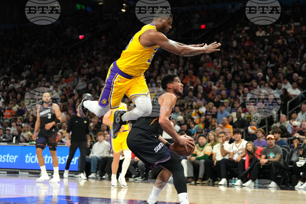 Lakers Suns Basketball