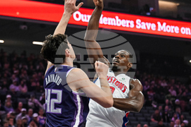 Pistons Kings Basketball