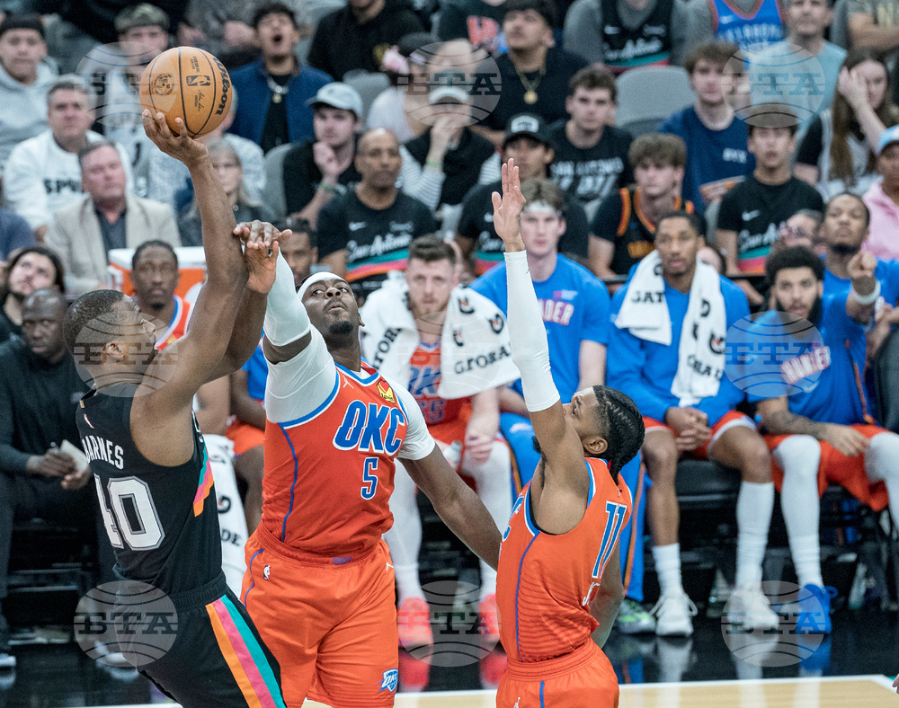 Thunder Spurs Basketball