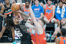 Thunder Spurs Basketball