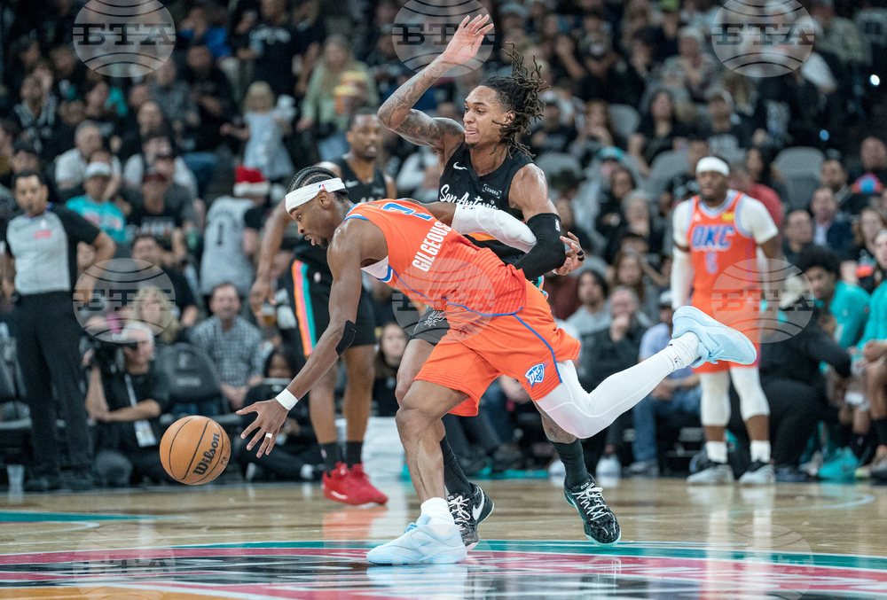 Thunder Spurs Basketball