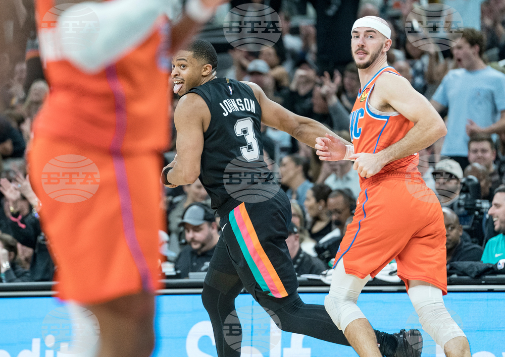 Thunder Spurs Basketball