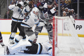 Mammoth Avalanche Hockey