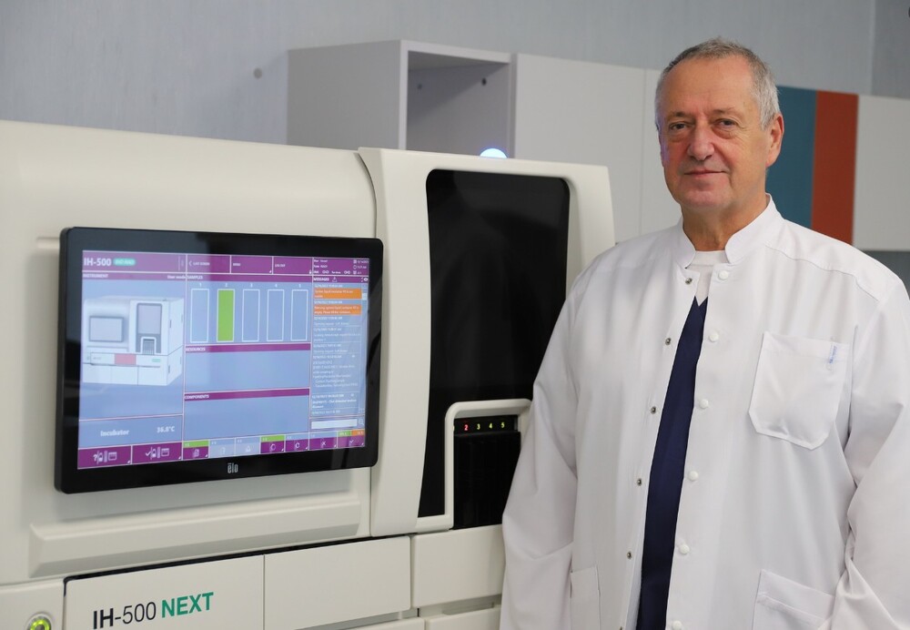 Кръвният център на ВМА с рекордни 8000 дарители