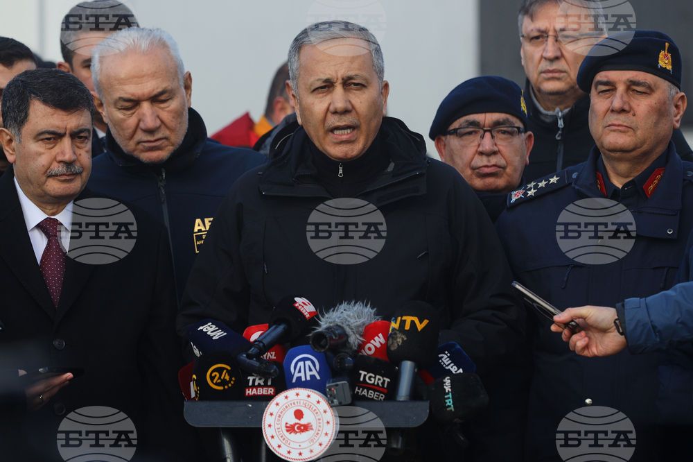 Трима полицаи в Турция загубиха живота си при антитерористична операция