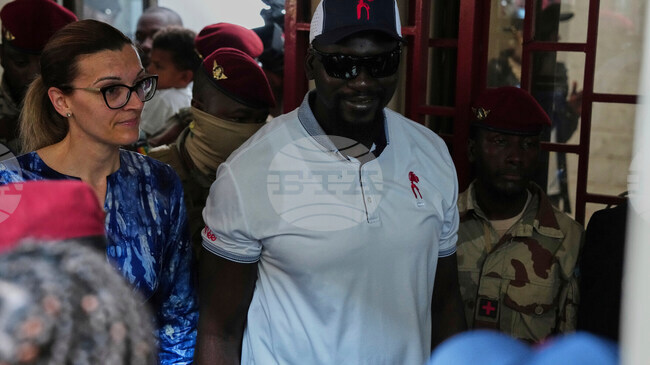 В Гвинея се проведоха последни предизборни митинги преди насрочения за неделя вот за президент 