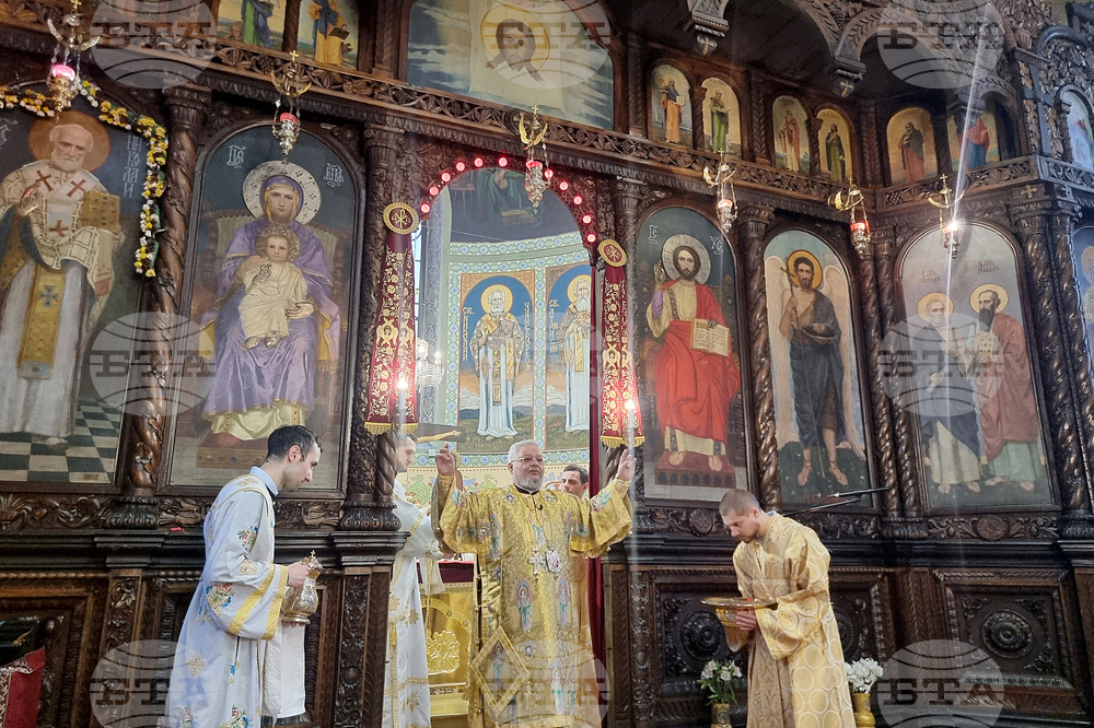 Стара Загора - св. Василиева литургия