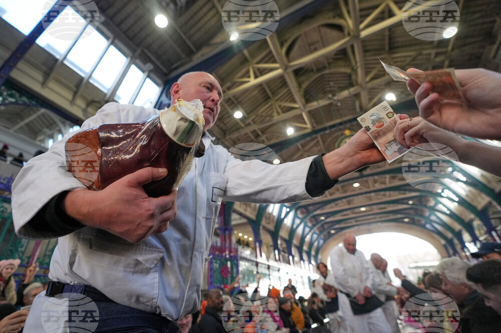 Britain Christmas Eve Meat Market