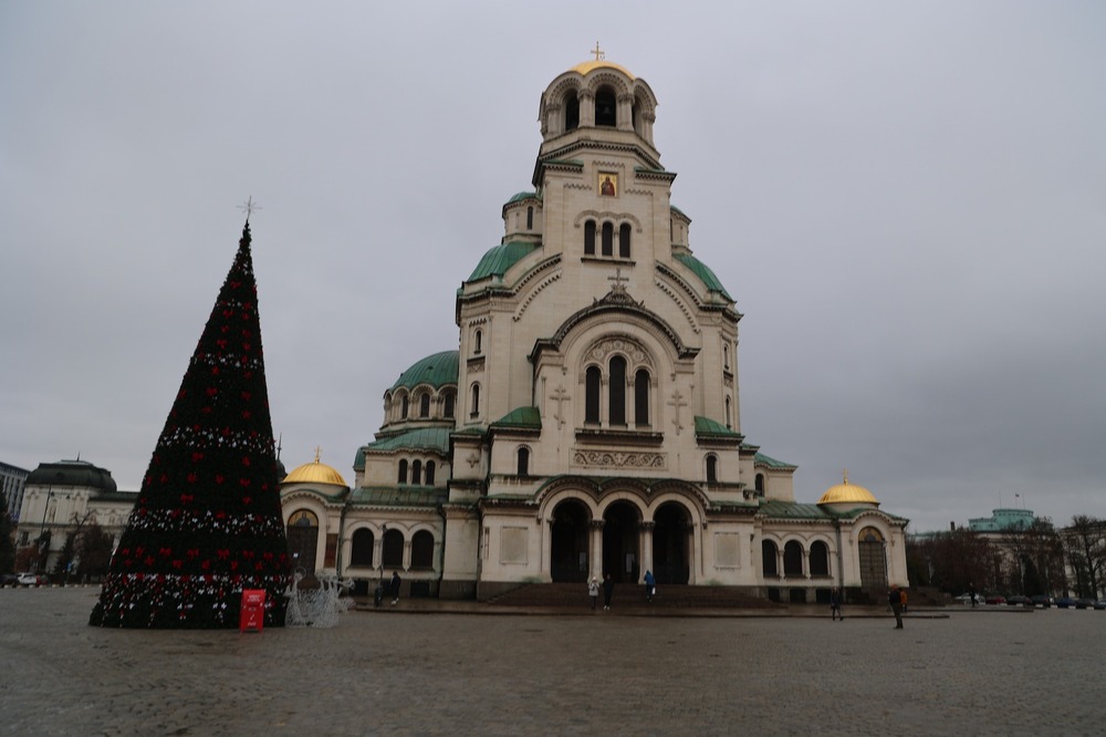 Събитието на Рождеството на Христа Спасителя бележи повратен момент в човешката история, се казва в патриаршеското и синодално Рождественско послание 