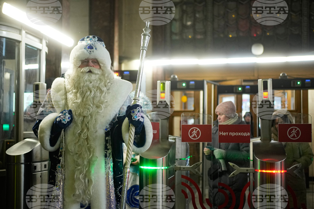 Russia New Year Preparation