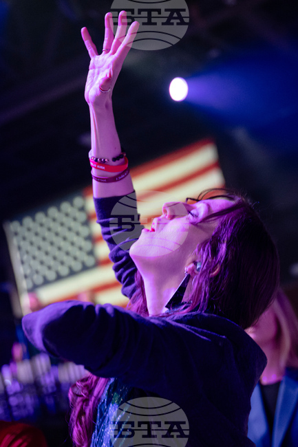 Top Vertical Photos Photo Gallery