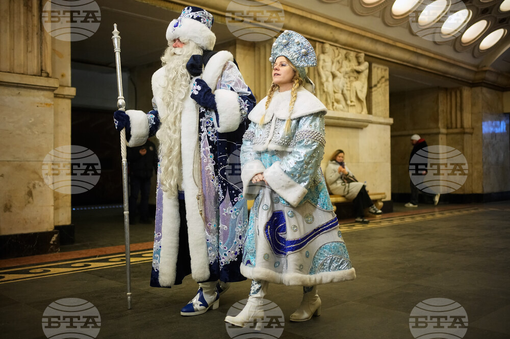 Russia New Year Preparation