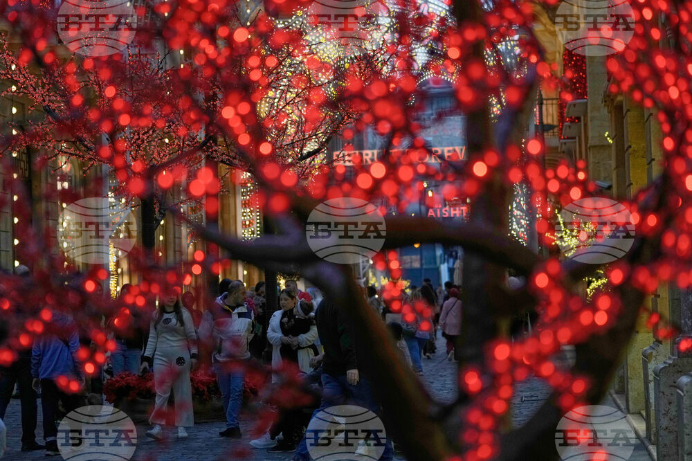 Lebanon Christmas Holiday Lights
