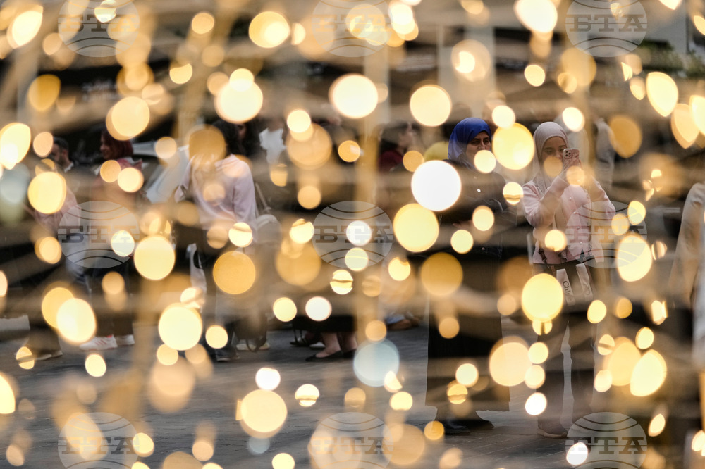 Lebanon Christmas Holiday Lights