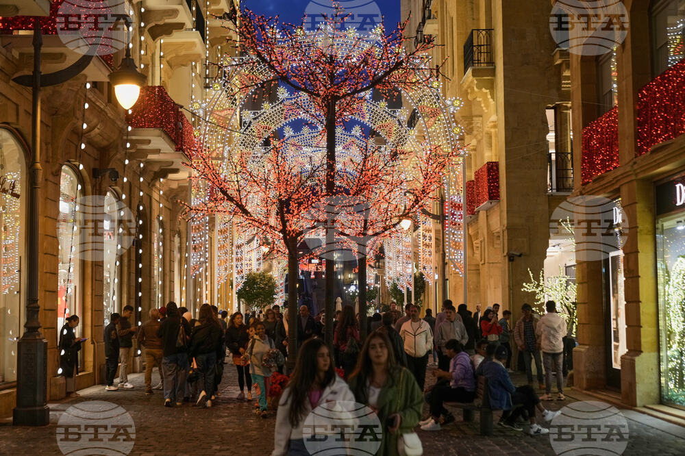 Lebanon Christmas Holiday Lights