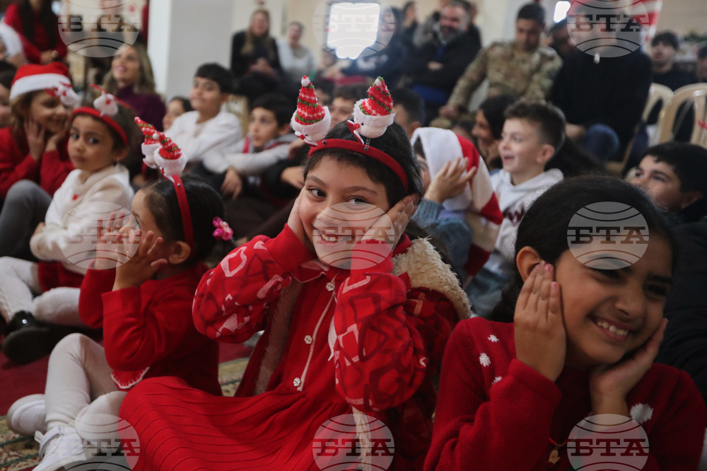 APTOPIX Lebanon Christmas