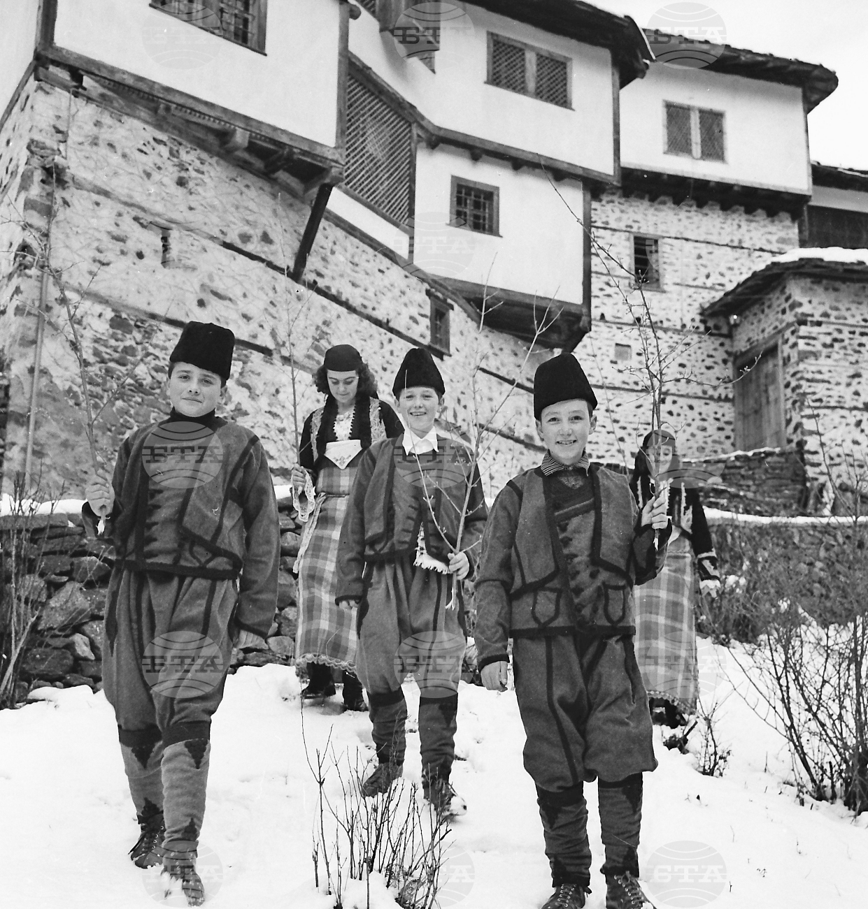 Село Широка лъка -  сурвакари