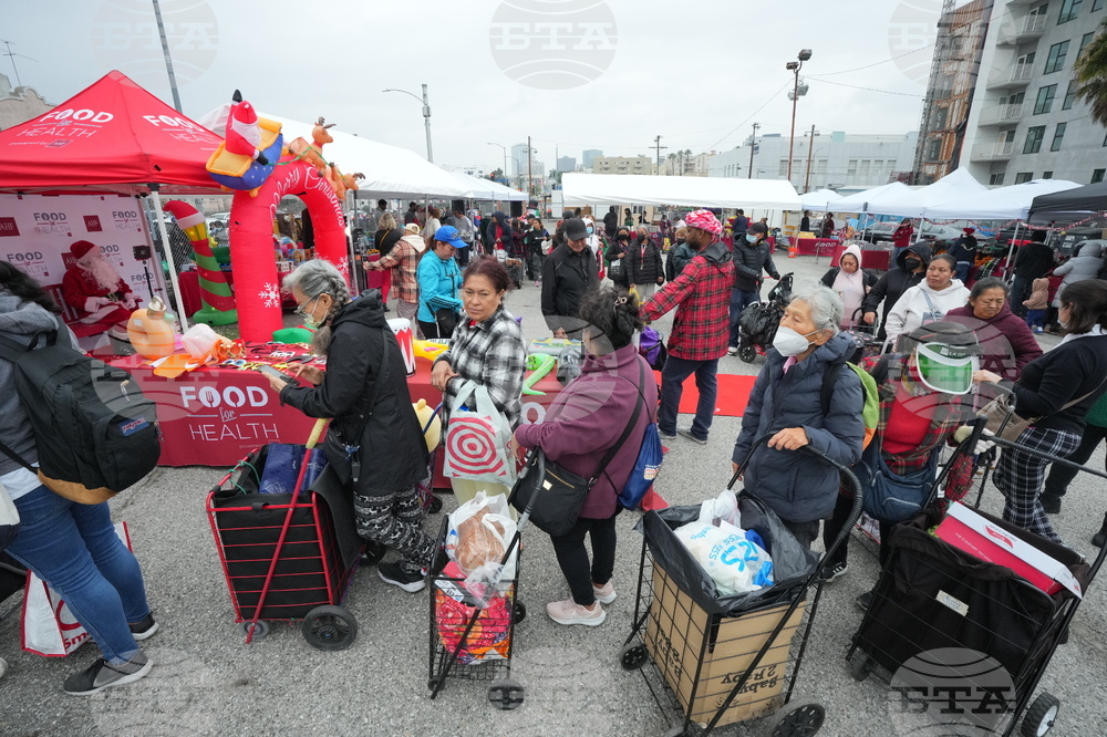 Food for Health Ho Ho Hosts Holiday Party, Food Pantry at Sinclair LA