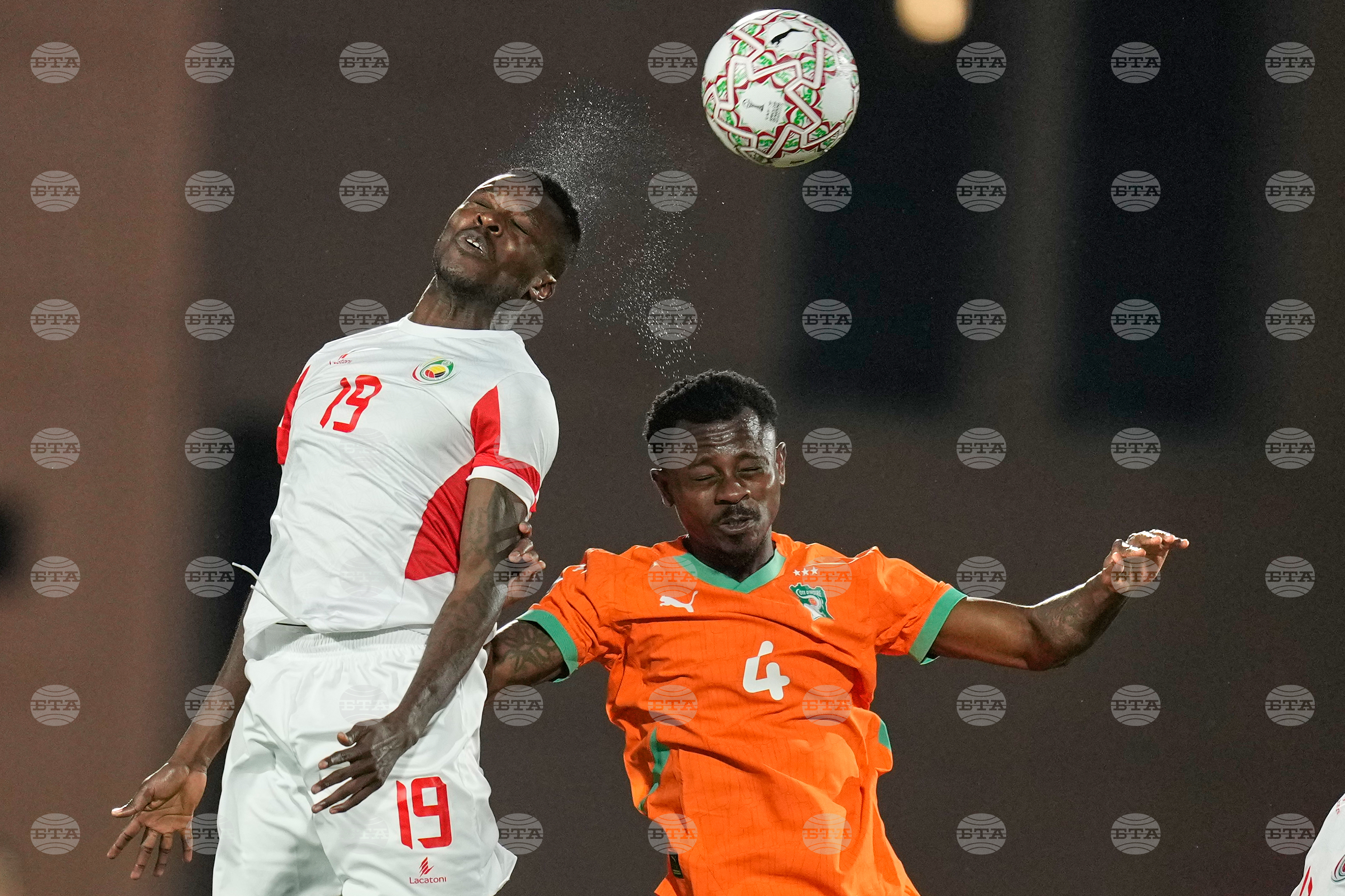 Mozambik z zgodovinsko zmago, Pavlidis asistiral, Benfica pa izgubila točki