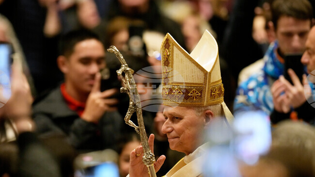 Папа Лъв Четиринадесети каза в проповедта си в навечерието на Рождество Христово, че да откажеш помощ на бедния значи да отречеш Господ