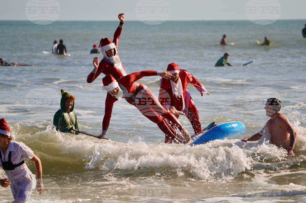 Christmas Eve Global