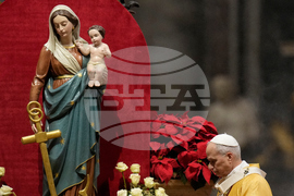 APTOPIX Vatican Pope Christmas