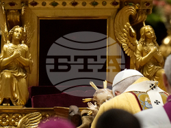 APTOPIX Vatican Pope Christmas