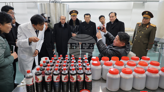 Севернокорейският лидер Ким призовава за засилване на артилерийското производство преди конгрес на управляващата партия