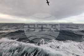 Корабът "Св. св. Кирил и Методий" прекоси пролива Дрейк